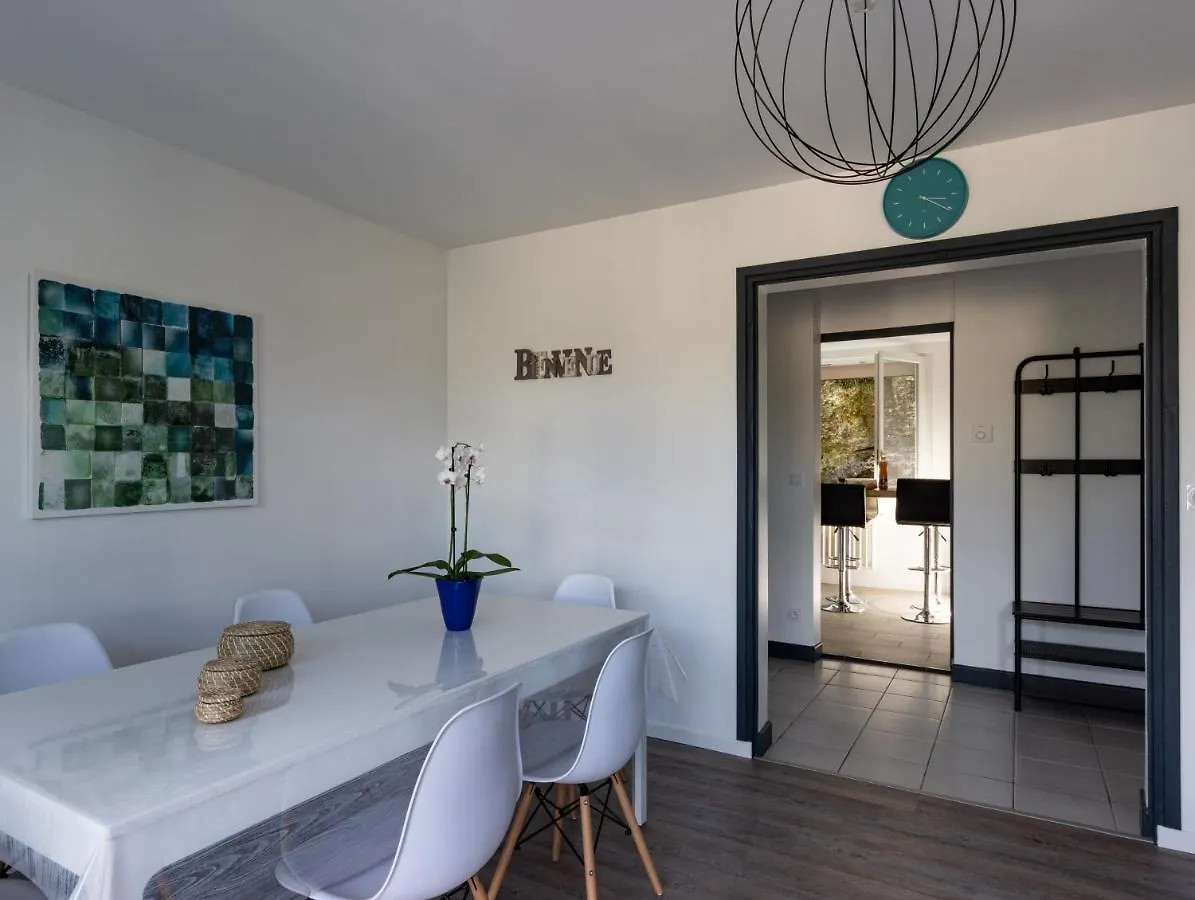 - Les Berges Du Pont Valentre - Apartment Cahors 0*,  France